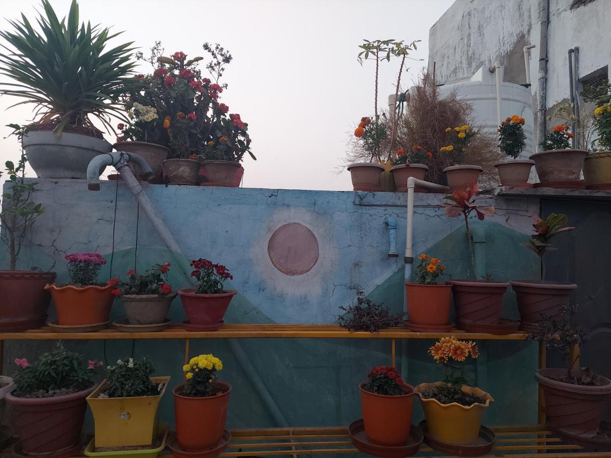 Om Shanthi Paying Guest House فاراناسي المظهر الخارجي الصورة