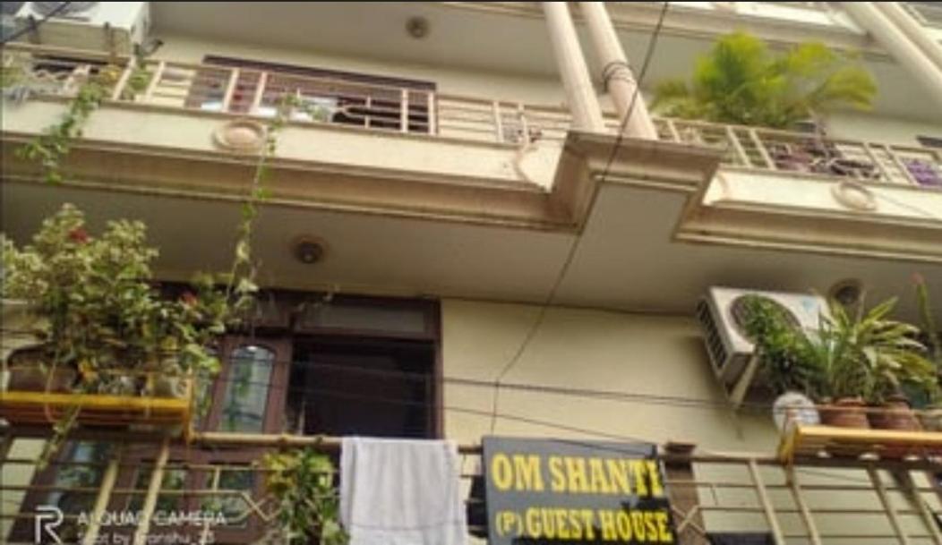 Om Shanthi Paying Guest House فاراناسي المظهر الخارجي الصورة